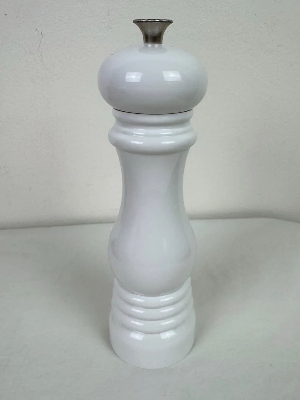 Le Creuset White Salt Mill